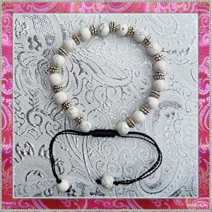 Howlite Perlen Armband verstellbar